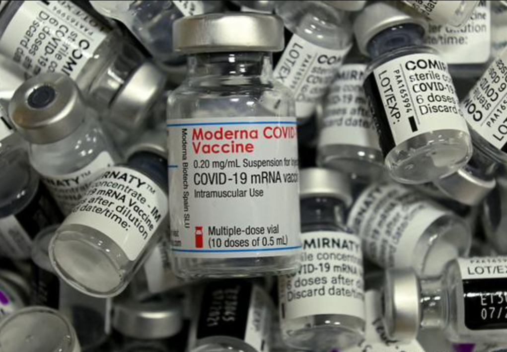 В Японии выяснили происхождение посторонних примесей в вакцине «Moderna»