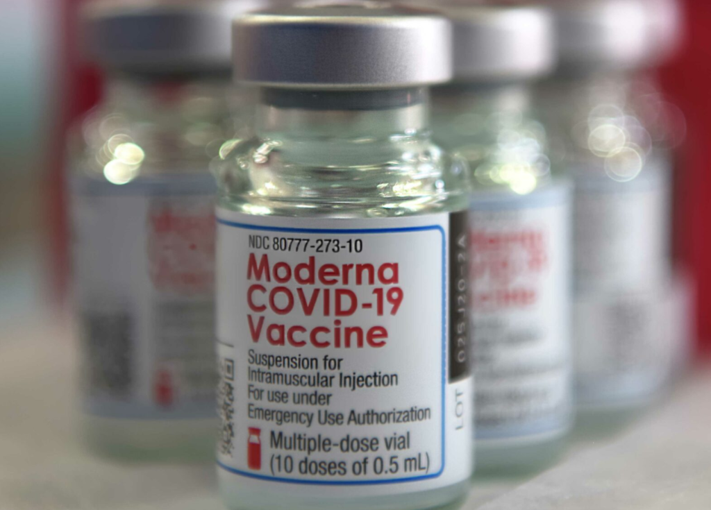 В Японии отказались продолжать использование вакцины Moderna