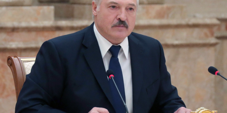 Лукашенко готовится передать страну приемникам