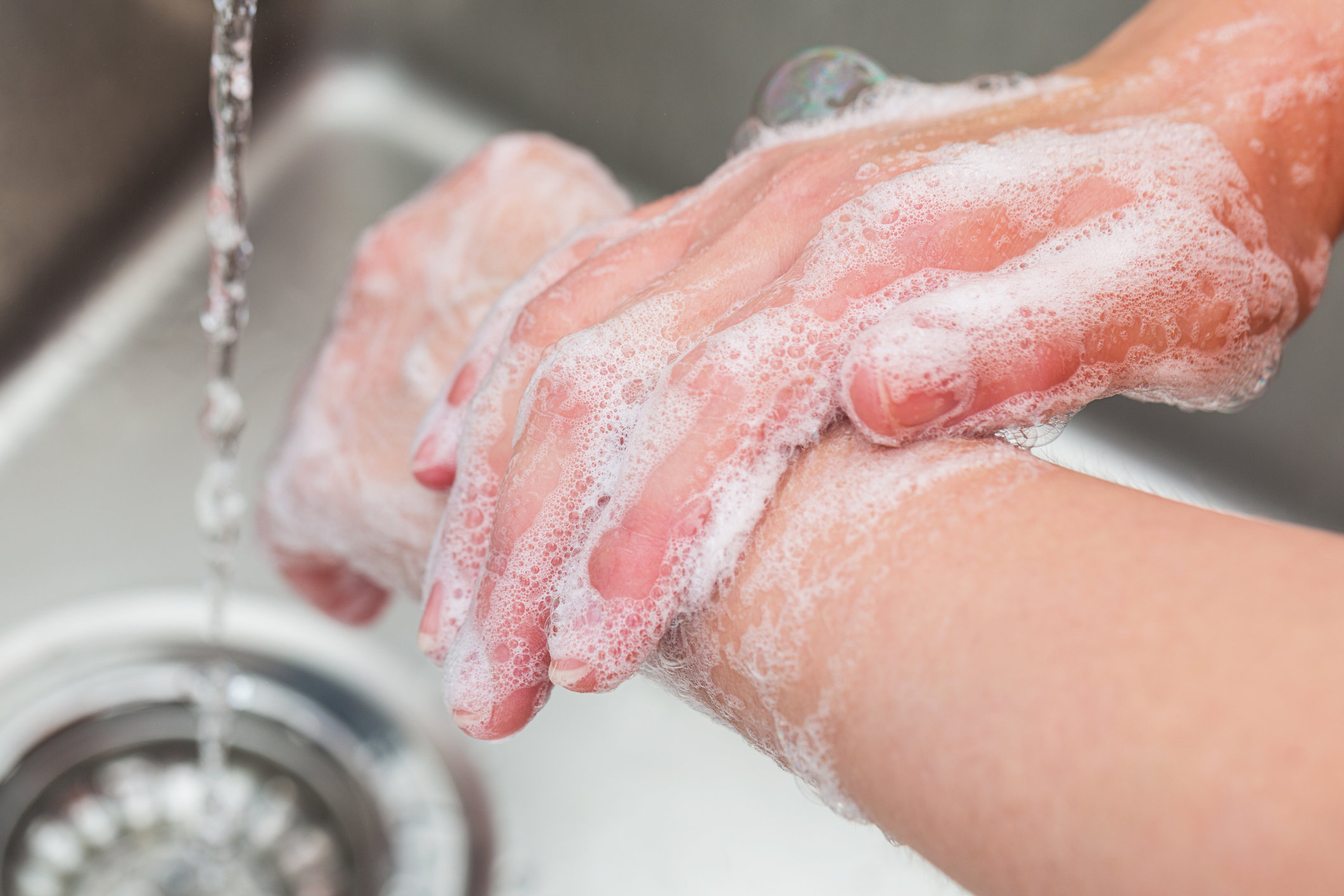 Тщательное мытье рук признано эффективным средством борьбы с распространением болезней и инфекций