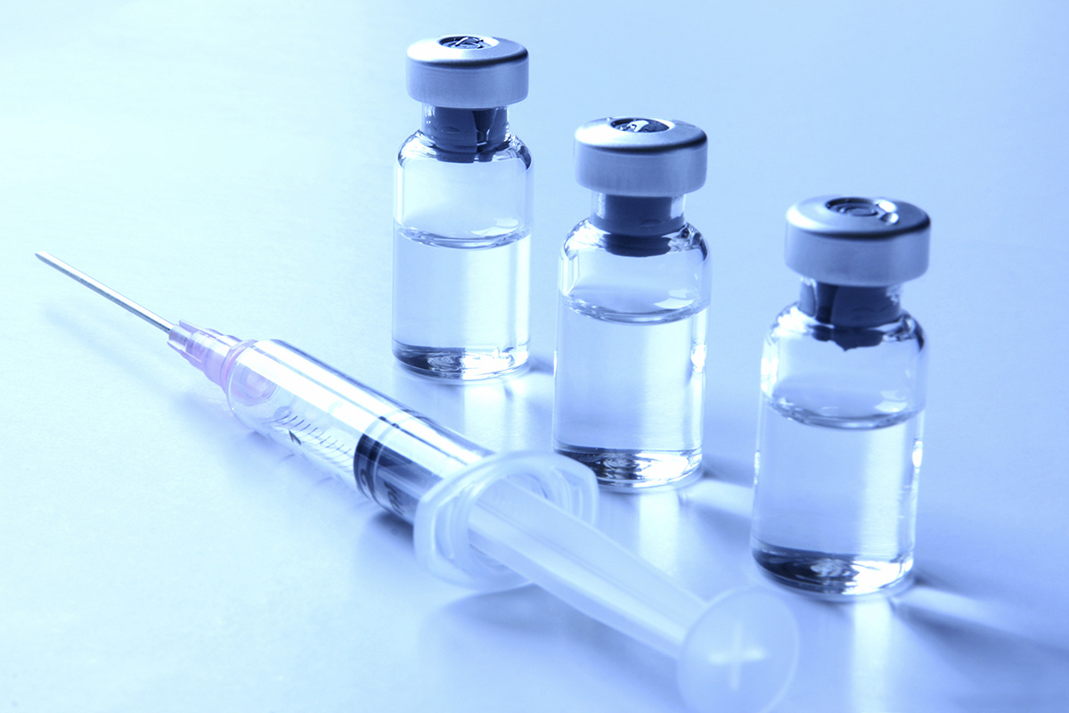 По прогнозам экспертов вакцины против гриппа и COVID-19 объединят в одну