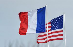 Франция отменила совместные торжественные мероприятия с США из-за скандала с подлодками