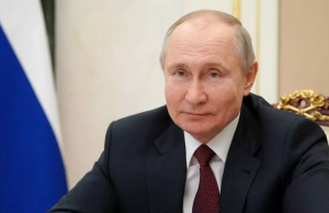 Путин рассказал о собственной вакцинации от коронавируса назальной вакциной