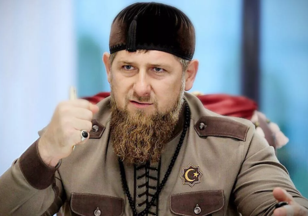 Кадыров призвал мусульманских мужчин проявлять к женщинам более теплые чувства