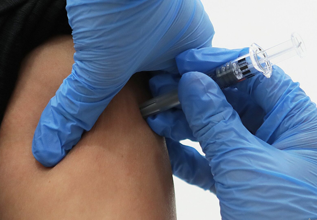 В Германии объяснили большое число инфицированных коронавирусом среди вакцинированных граждан