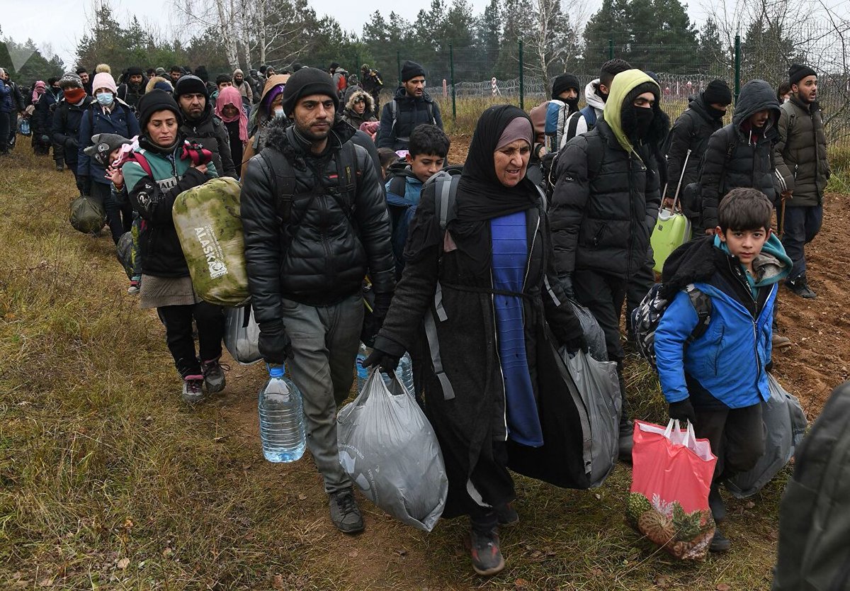 В Польше заявили о новых попытках мигрантов пересечь государственную границу