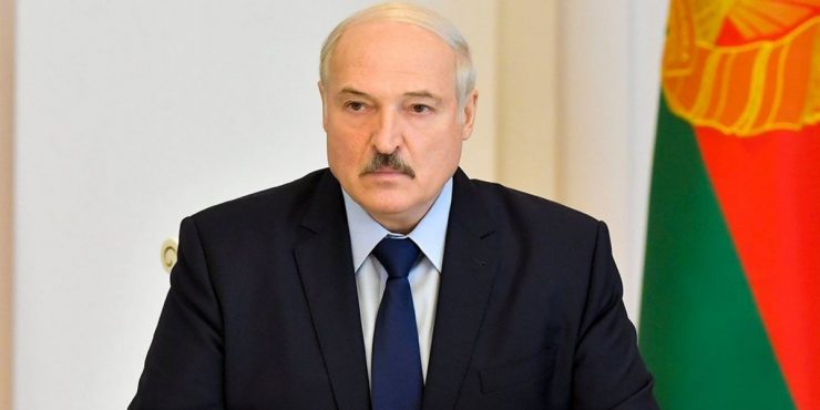 Лукашенко заверил, что готов остановить транзит газа в случае нового давления от Польши