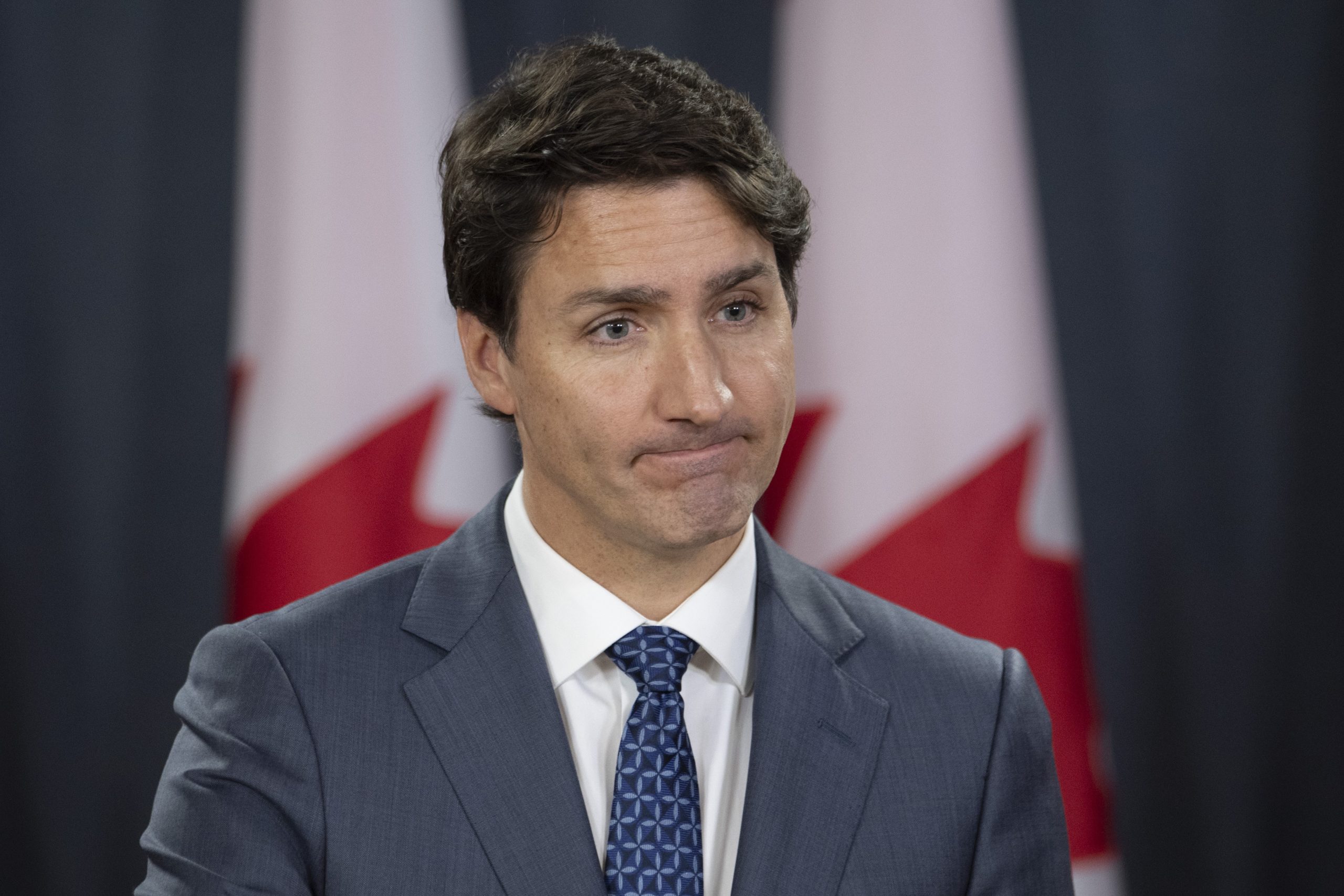 Премьер Канады с семьей покинули Оттаву из-за антиковидных протестов