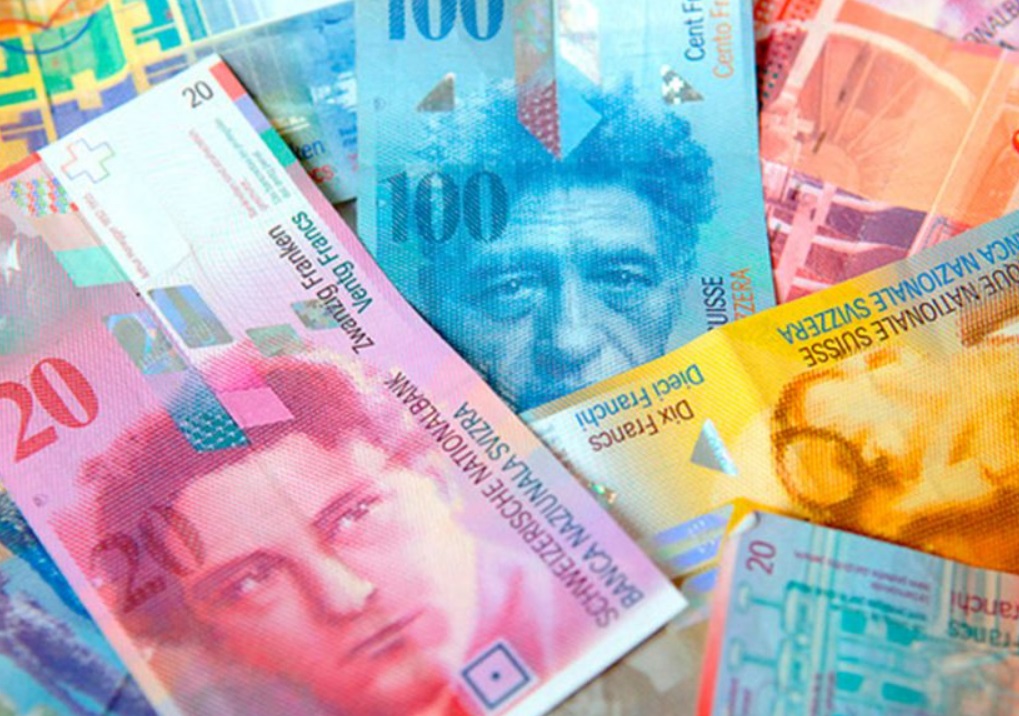 Экономист выделил самые перспективные в мире валюты