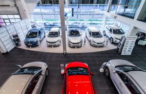 Россияне отказываются от покупки нового авто из-за роста цен