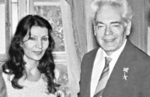 Письма Аркадия Райкина помогли узнать, как ему удалось познакомить Брежнева с Джуной