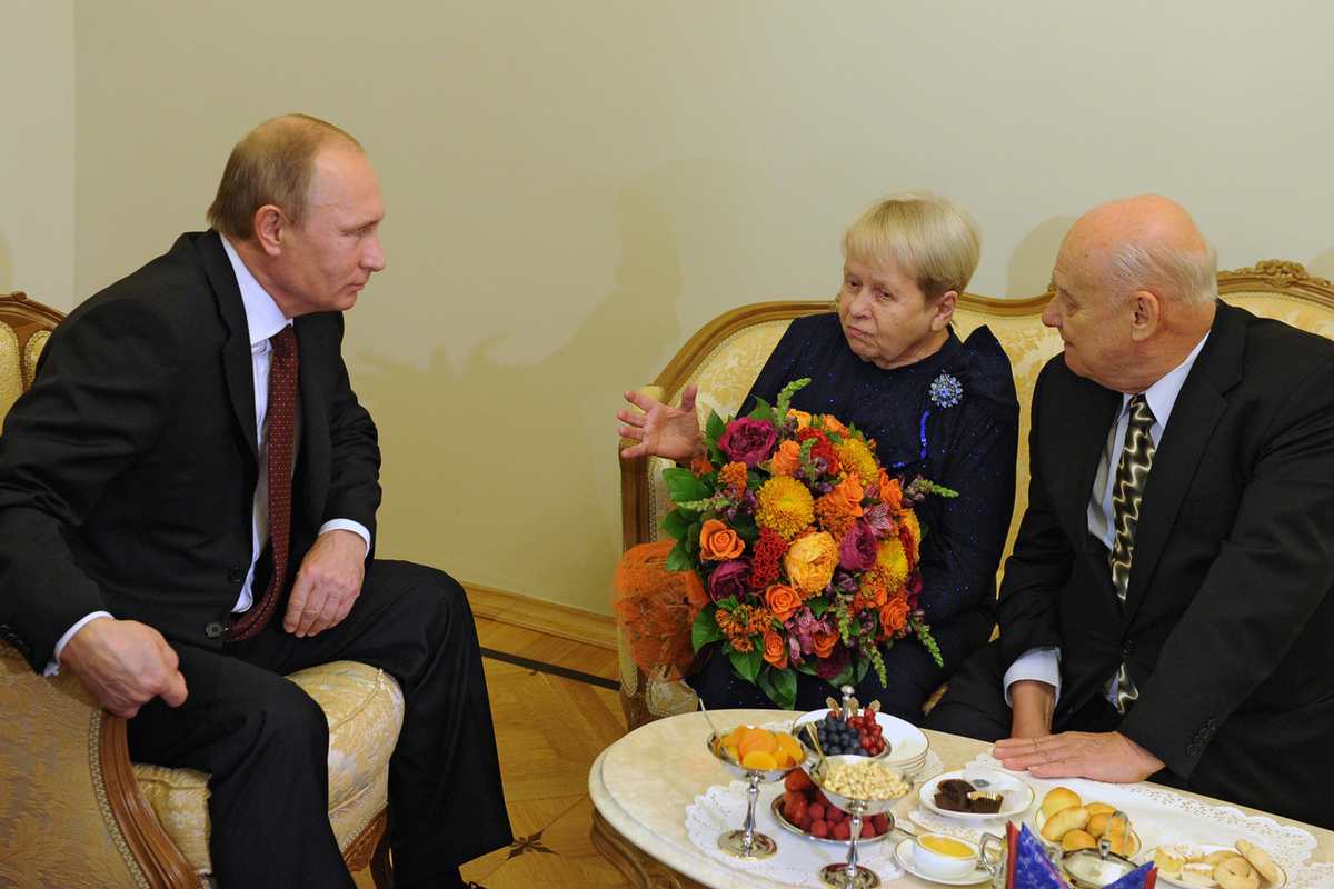 Добронравов ничего не спросил у Путина: «Напоили президента чаем»