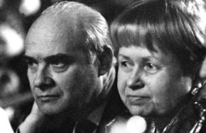 Союз Добронравова и Пахмутовой благословили небеса: в загс ехали в ливень