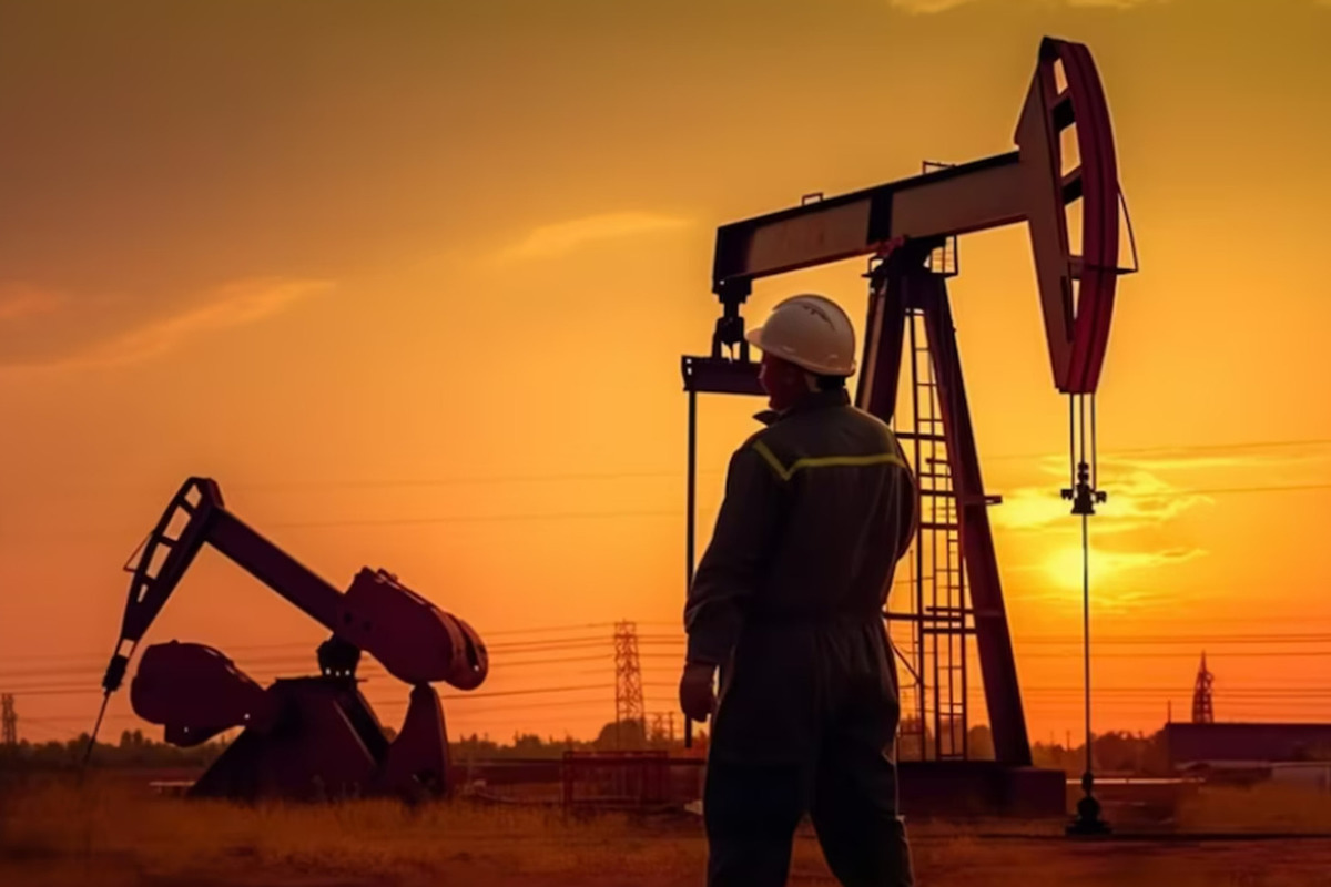 Западный ценовой «потолок» не мешает России увеличивать нефтяные доходы: в чем парадокс