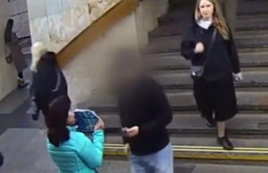 Мошенницы из столичного метро прикинулись "плакальщицами": слезно вымогали деньги