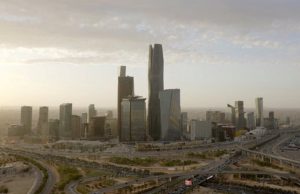 Нефть Arab Light достигает минимальной цены за четыре месяца