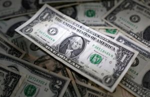 Доллар США обвалился максимально за 2,5 года на фоне пошлин Трампа