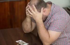 Депутаты ЛДПР предлагают запретить коллекторов в России
