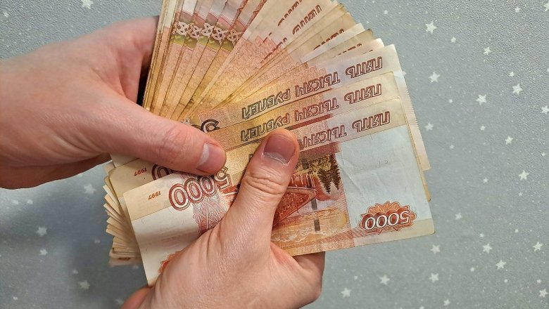 В Хабаровске судят экс-чиновника и бизнесменов за коррупционные схемы