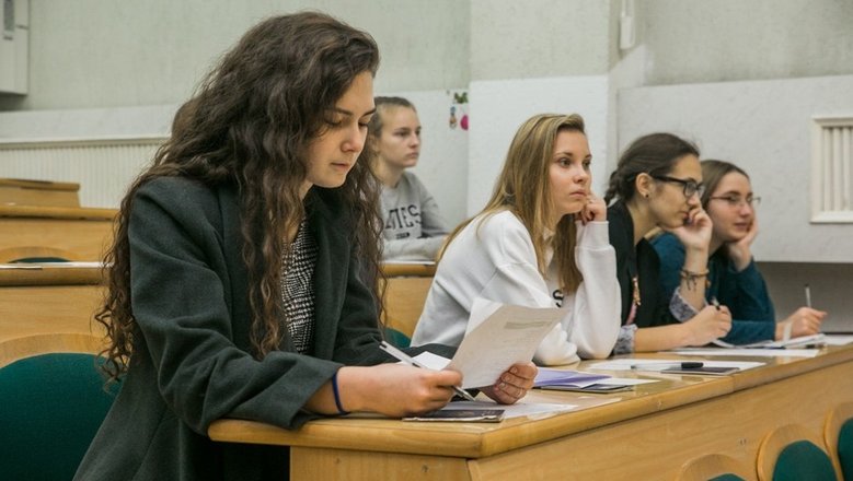 Министерство утвердило шесть обязательных дисциплин для всех вузов России
