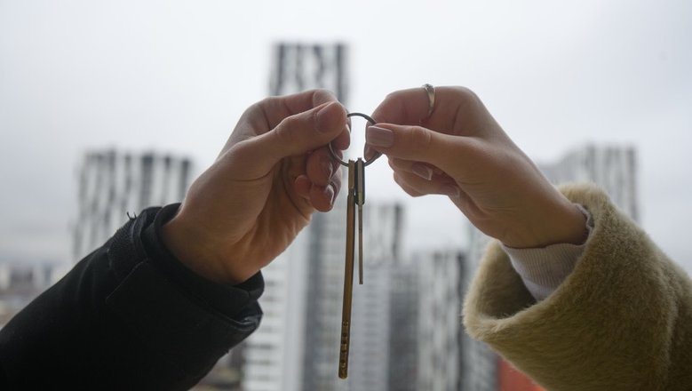 Новый закон упрощает продажу жилья с ипотекой и маткапиталом в России